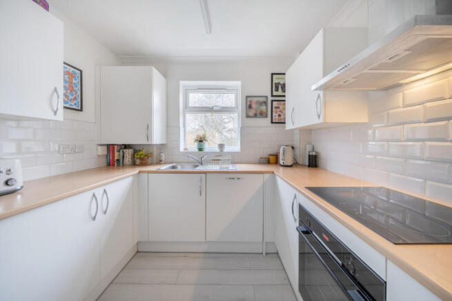 1421112-13-69aeab...