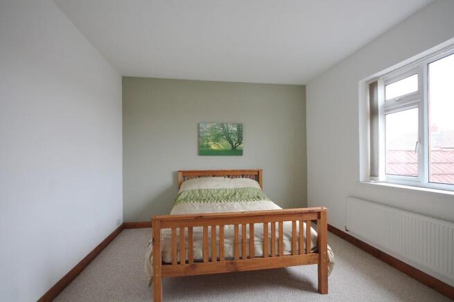 Bedroom 1b