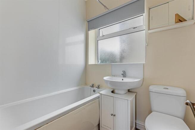 2 bed Terraced for sale Image 11