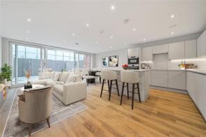 Flat 2, 77b, Bromley Road, Beckenham BR3 5PT