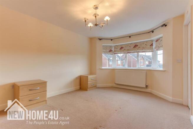 MASTER BEDROOM: