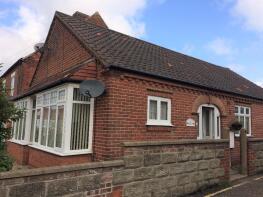 13 Alongside, Cliff Road, Sheringham NR26 8BJ