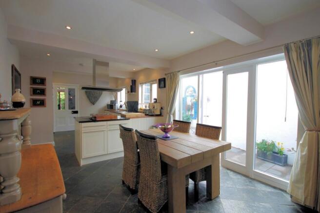 Dining Kitchen