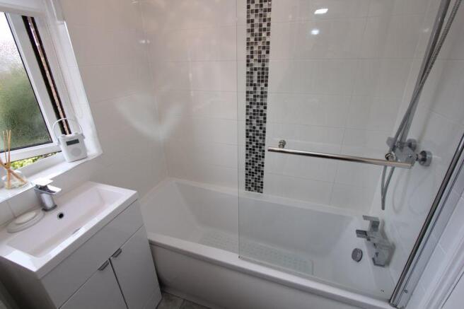 Family Bathroom/WC/Shower