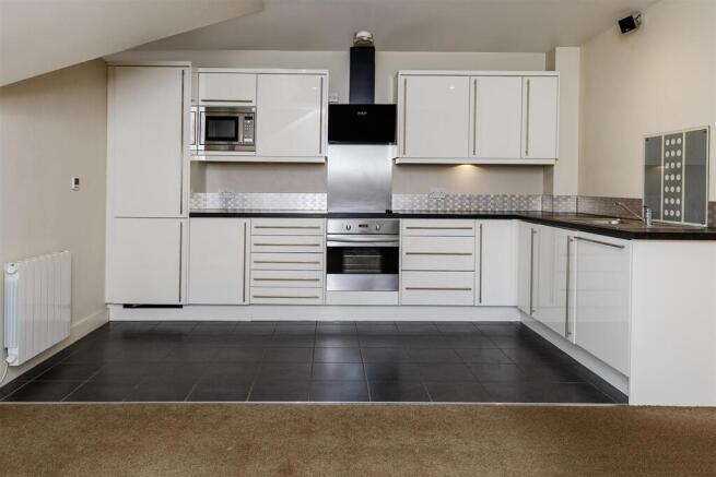2 bed Apartment for sale Image 7