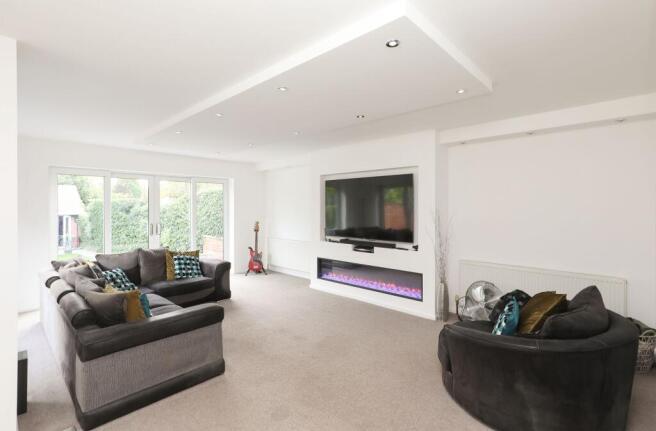 3 bed Detached for sale Image 11