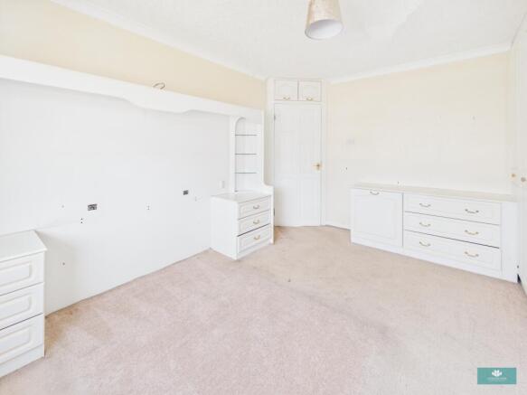 3 bed Semi-Detached for sale Image 8