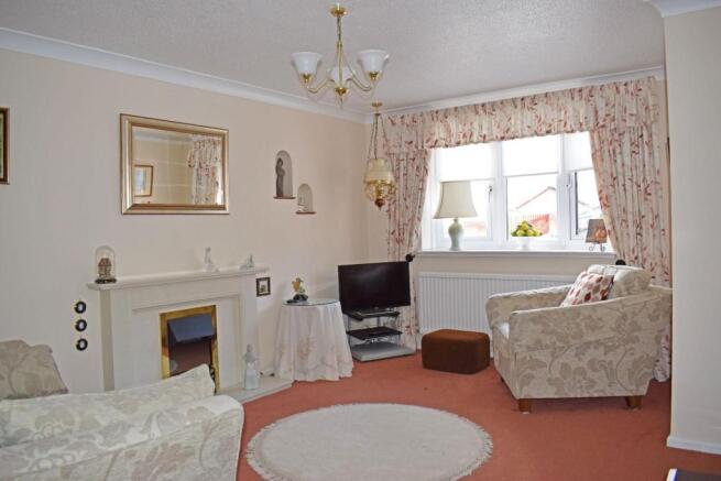 21 Tollhouse Road, lounge.jpg