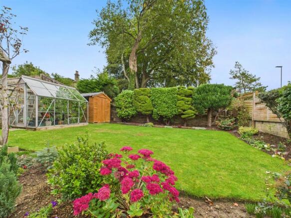 3 bed Semi-Detached for sale Image 12