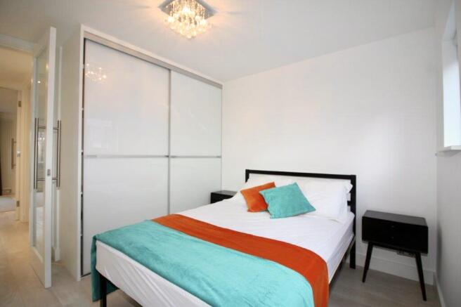 1 bed Flat to rent Image 4