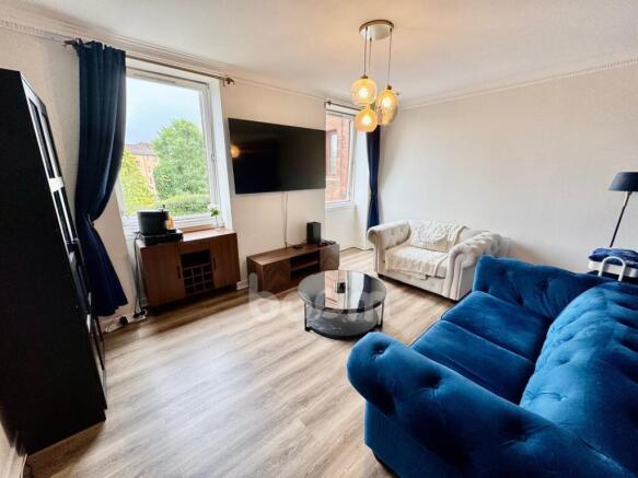 Neilston Road, Paisley lounge pic