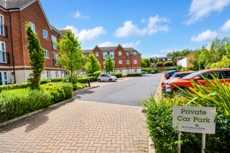Lowe House, Knebworth, SG3