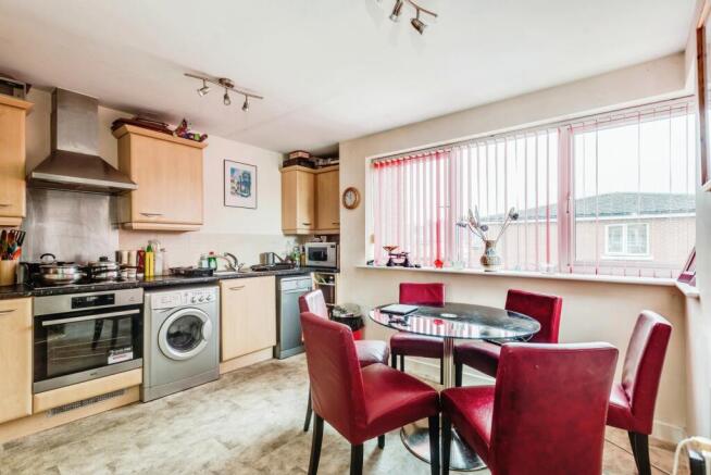 Brock End, Swindon, Wiltshire, SN1 photo 4