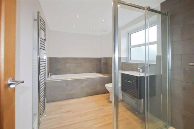 Bathroom / WC:
