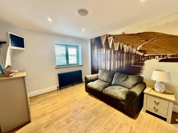 2 bed Cottage for sale Image 10