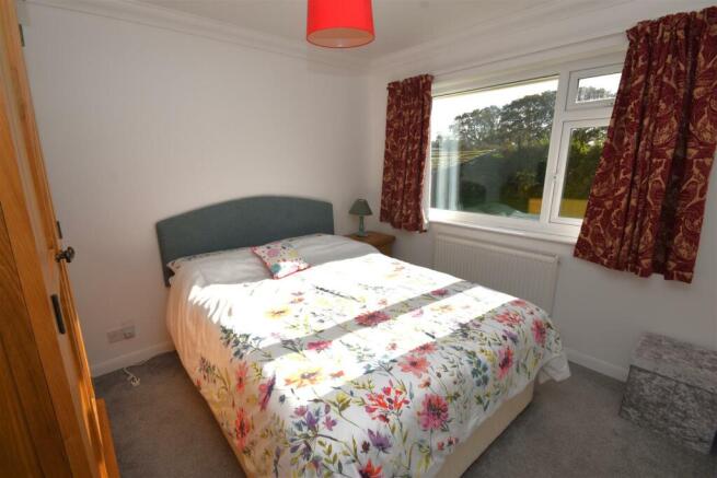 Bedroom 2.JPG