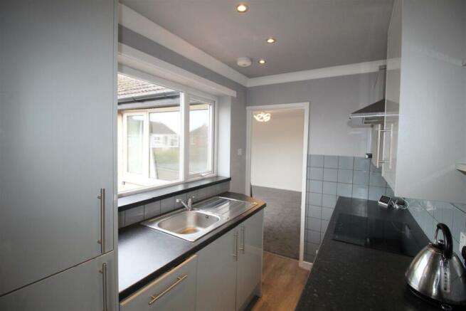 Sinclaire Court, 9 Kitchen 1.JPG