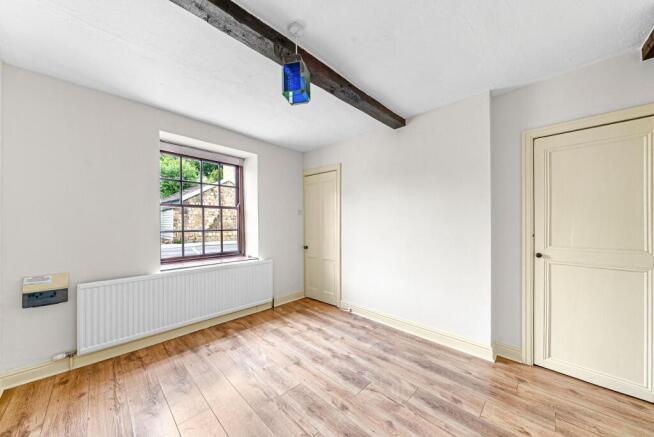 3 bed Terraced for sale Image 5