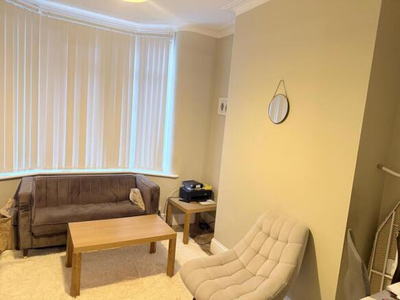4 bed Terraced to rent Image 4