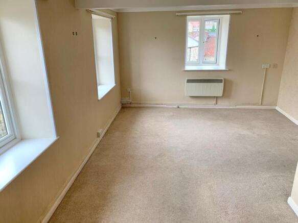 2 bed Retirement Property for sale Image 12