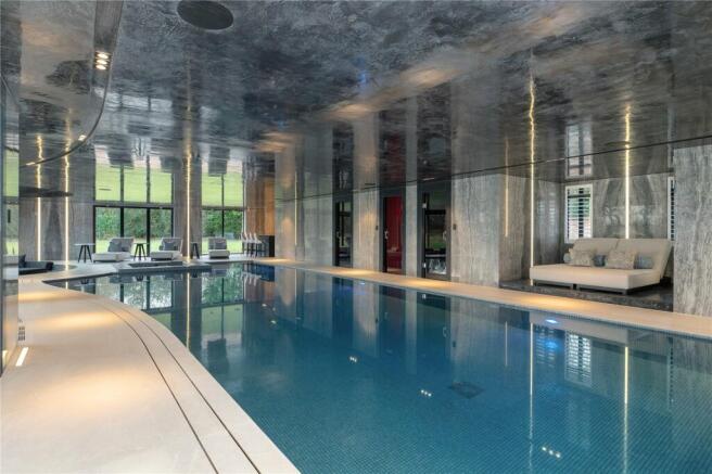 Leisure Suite
