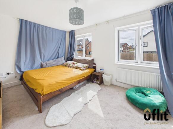 3 bed Semi-Detached for sale Image 11