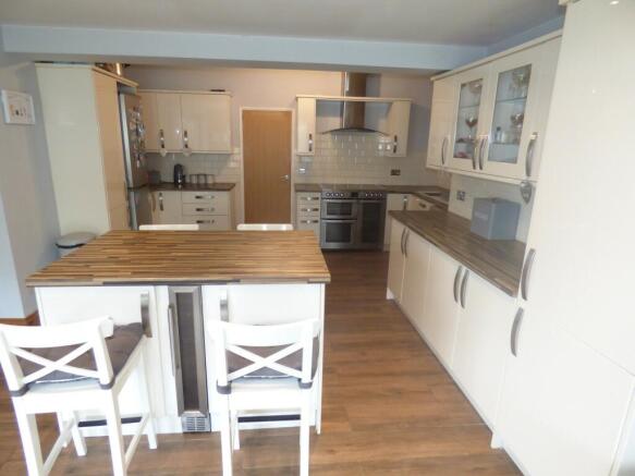 Kitchen Family Room