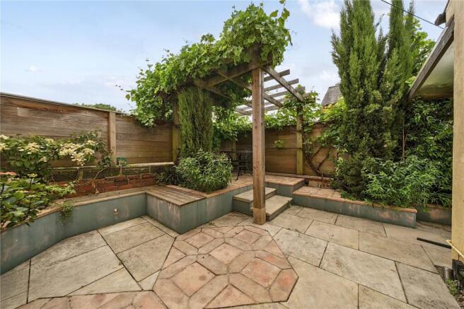 3 bed Terraced for sale Image 12