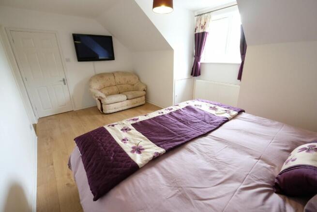 BEDROOM 1