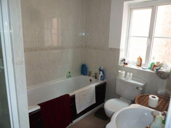 En-Suite Bathroom