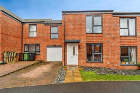 Towpath Drive, Walsall, WS8