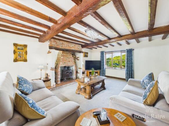 4 bed Detached for sale Image 10