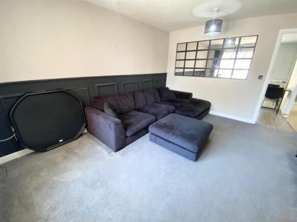 3 bed Semi-Detached for sale Image 6