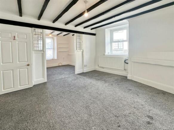 Livign Room, Dining Area.JPG