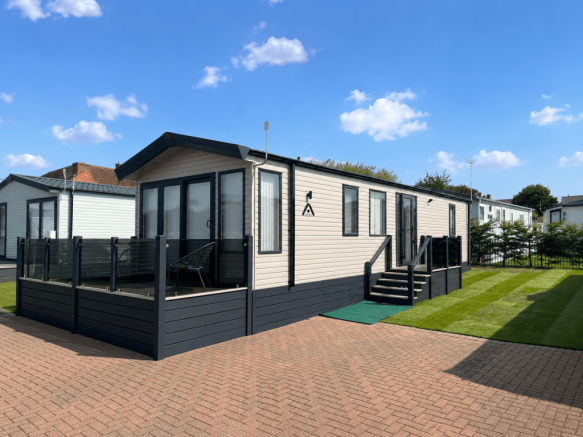 2 bedroom Property for sale