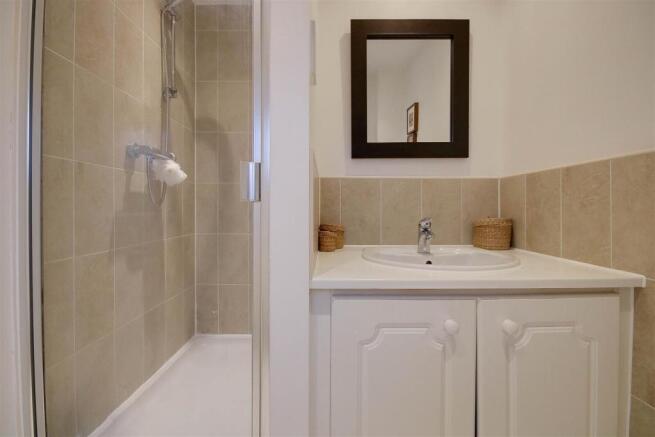 en-suite1.jpg