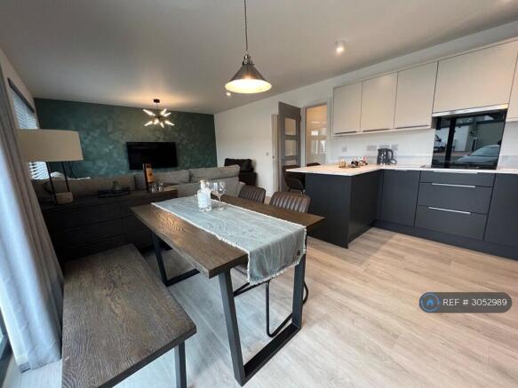 Kitchen/Dining