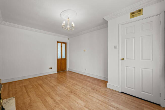 2 bed Terraced for sale Image 9
