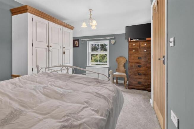2 bed Detached for sale Image 6