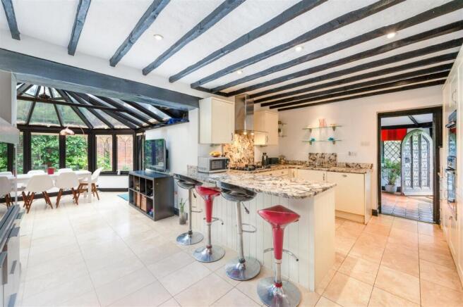 APPLE TREE COTTAGE  (3).jpg