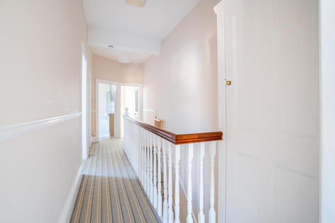 3 bed Town House for sale Image 11