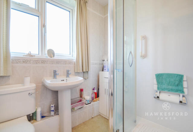 The Finches, Sittingbourne - Shower Room