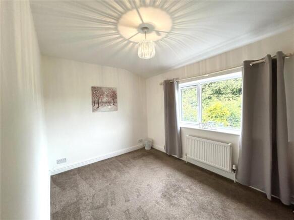 3 bed Detached to rent Image 6