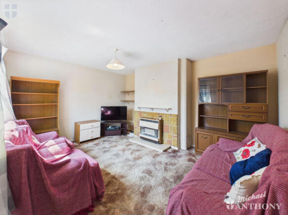 CAM03852G0-PR0746-STILL009