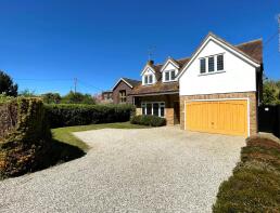 Hawthorns, Woodhill Road, Sandon, Chelmsford CM2 7SE