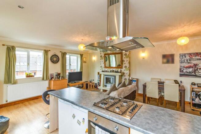 Lounge/Kitchen