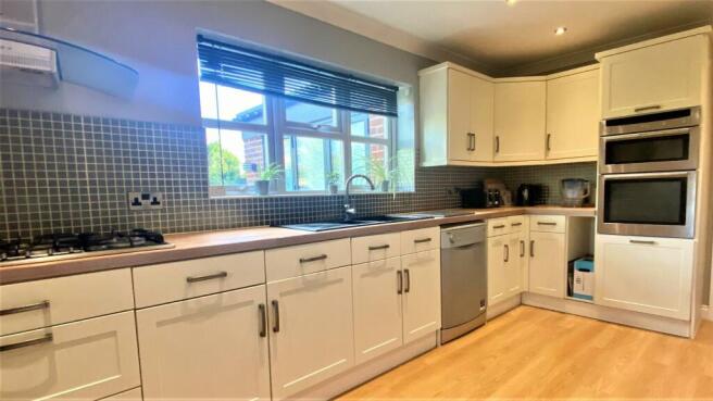 Amended Kitchen 2nd shot.jpg