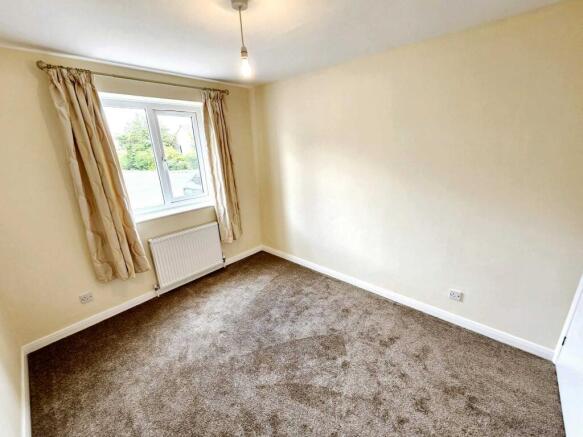 2 bed Bungalow for sale Image 7