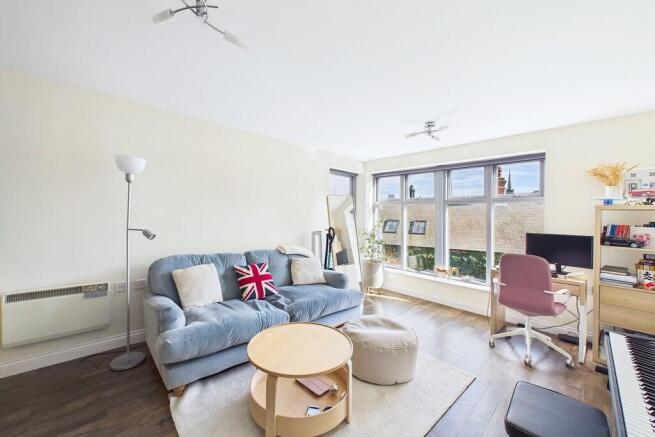 CAM03416G0-PR0135...