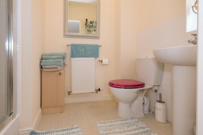Bed 2 en-suite
